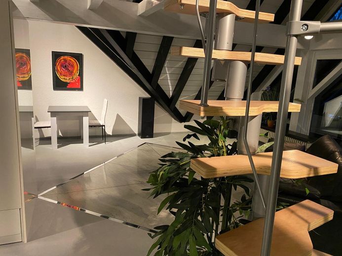 Treppe zur Galerie