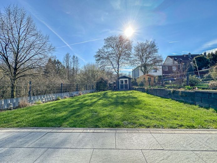 Wohlfühloase im Lenneper Reihenendhaus – Garten