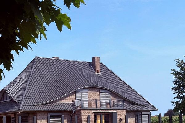 Großzügiges Einfamilienhaus mit Pool