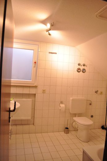 6,7%+ Rendite | Mehrfamilienhaus (9 Eigentumswohnungen) | Burgpanorama in Bad Liebenzell – Bad - Whg A