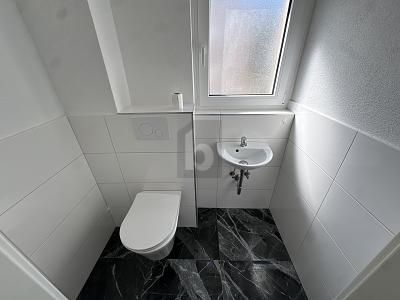NEUWERTIGER WOHNTRAUM IM KURORT – 1786125968_e947d5.jpg