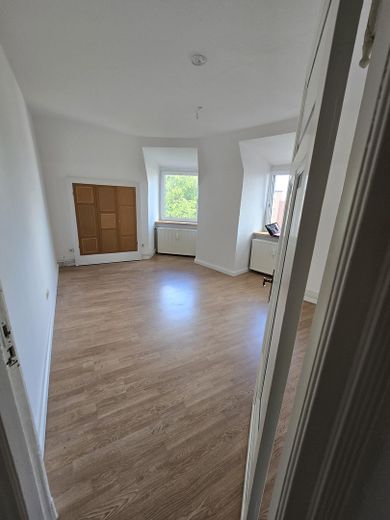 Appartamento mansardato di 3 locali appena ristrutturato con vista sul fiordo e cucina componibile – Foto 16