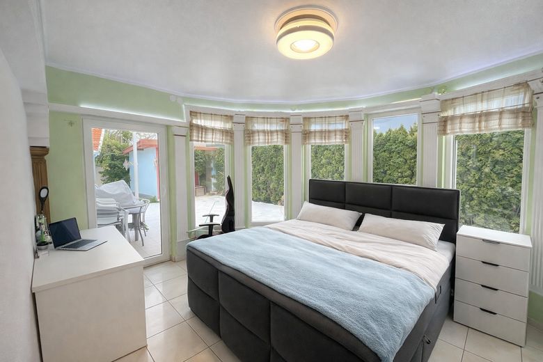 Arrivare. Sentirsi bene. Essere a casa. – Schlafzimmer- EG