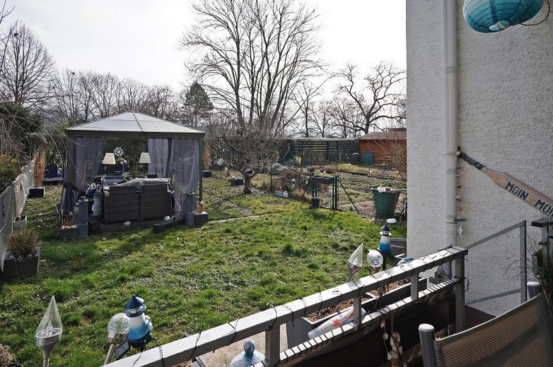 Terrasse mit Garten EG