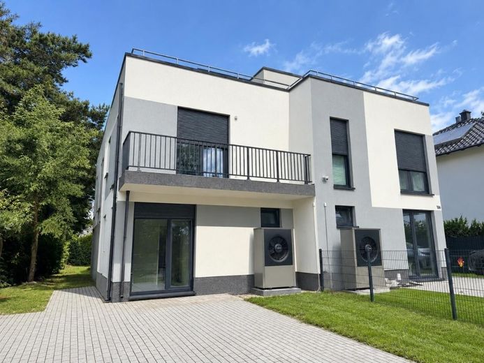 Neubau-Doppelhaushälfte A+ in Berlin-Müggelheim – 150 m², große Dachterrasse, provisionsfrei – Foto 2