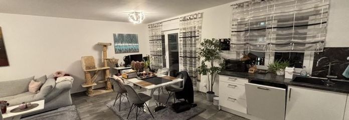 MODERN, ZENTRAL, NEUWERTIG, KÜCHE UND PARKPLATZ