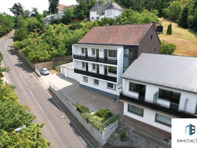 Kompakt und modern am Kuhberg: renovierte 2-Zimmer-Wohnung mit neuer Einbauküche – Foto 1