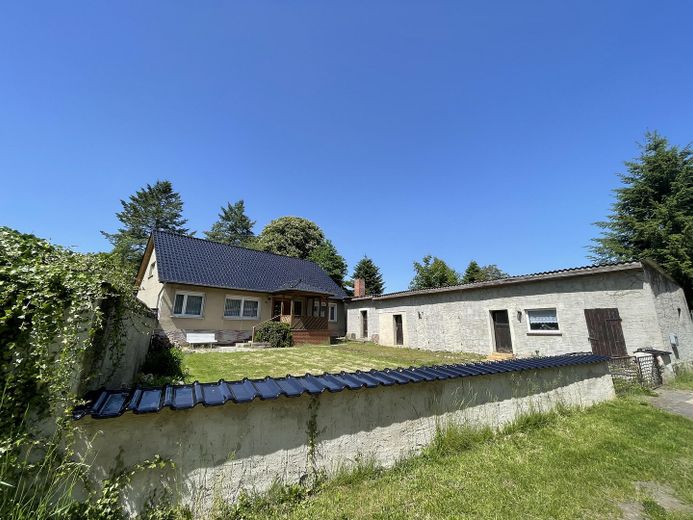 Haus mit Baugrundstück in Top Ortslage – Foto 1