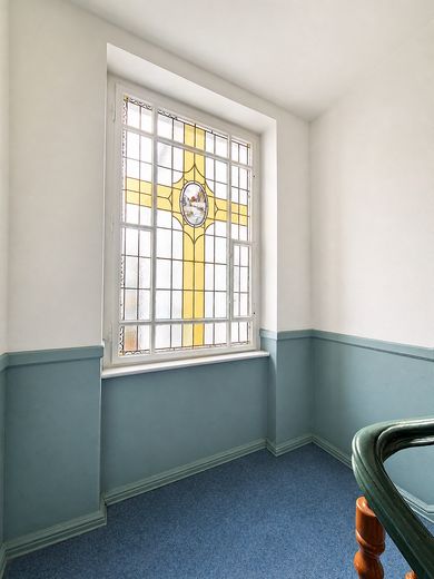 Appartamento libero di 2 locali all’ultimo piano con balcone in posizione tranquilla vicino a Müllerstraße – House floor