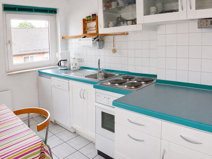 Komplett möblierte 2-Zimmer-Wohnung im beliebten Komponistenviertel in Barmbek-Süd – Küche