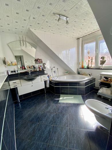 Bad mit Wanne