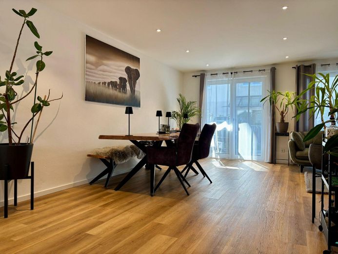 Luxuriöse 2 Zimmer Wohnung mit EBK in Olching – Flur