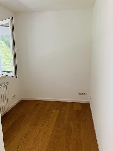 Ruhige 3-Zi.- Wohnung mit Wintergarten – Schlafzimmer 2