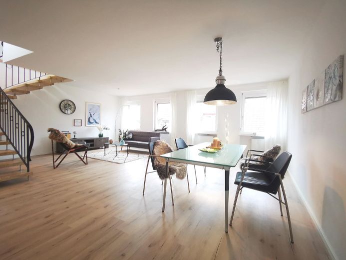Wohnen über zwei Ebenen: 114 m² Maisonette im Herzen von Oppenheim – Foto 3