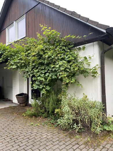 Von der Strasse 2
