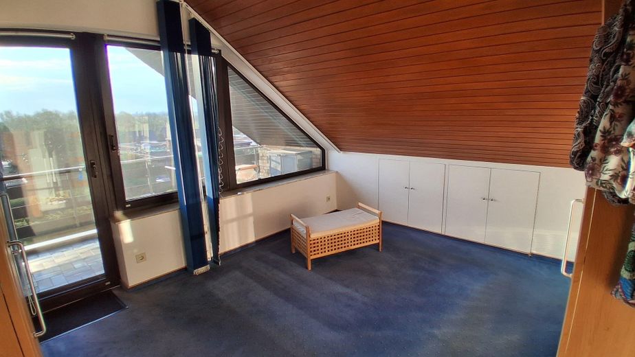 4 Zimmer Dachgeschosswohnung mit 2 Balkone – Foto 6