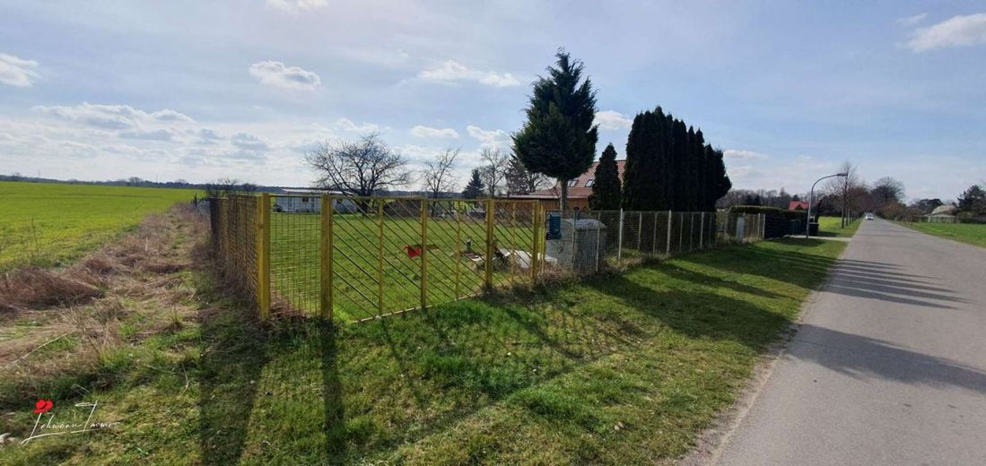 Freizeitgrundstück mit Bestandsbungalow in ländlicher Lage nahe Berlin – Ansicht