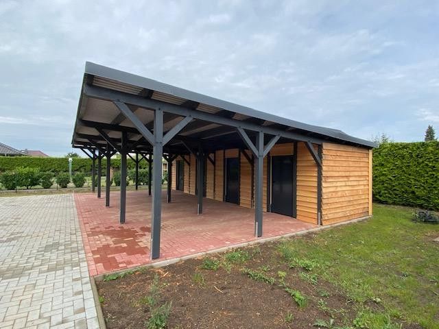 Carport m. Abstellraum