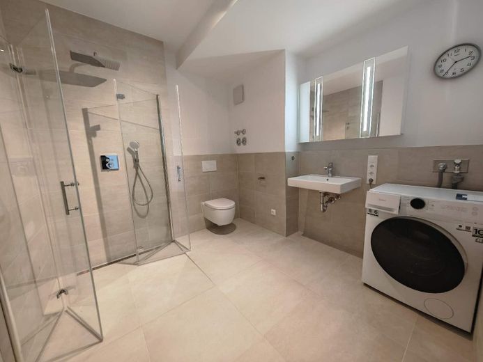Nieuw 1A-locatie!! 2-kamerappartement met keuken, volledig gemeubileerd - direct S-Bahn – Foto 7