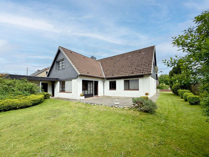 Haus im Grünen – Gartenansicht Nordwest
