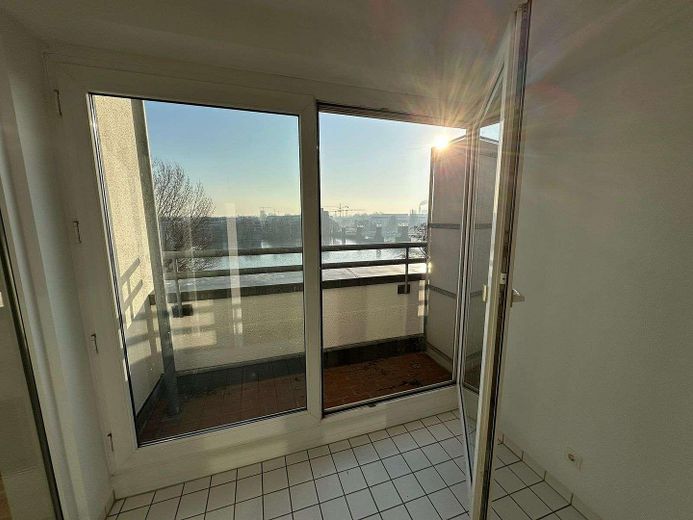 2-Zimmer-Wohnung mit direktem Havelblick vom Balkon inkl. Tiefgaragenstellplatz & Keller – Fotoğraf 10
