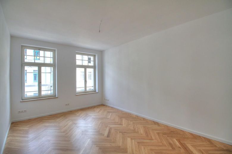 Appartamento di 3 locali appena ristrutturato con cucina componibile di lusso e ampio balcone – Foto 4