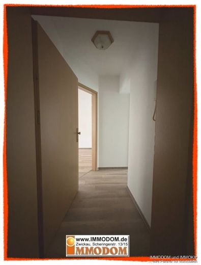 2-Zimmer- Hochparterre-Wohnung, gut geschnitten und in perfekter Lage, zu verkaufen! – Wohnungseingang