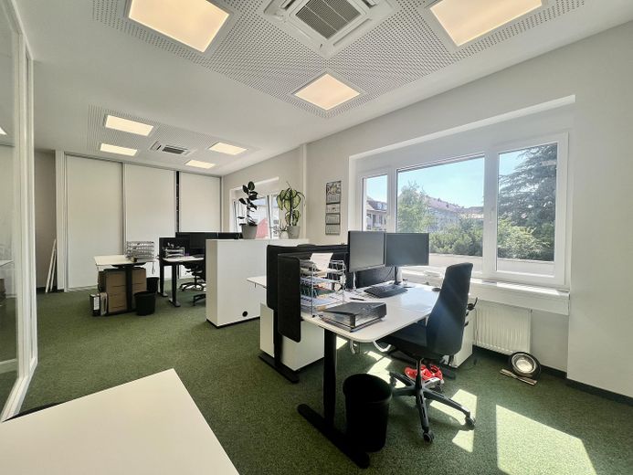 großer Arbeitsbereich