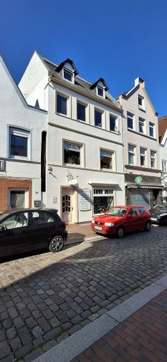 Glückstadt Zentrum Wohn u. Geschäftshaus provisionsfrei – Vorderansicht