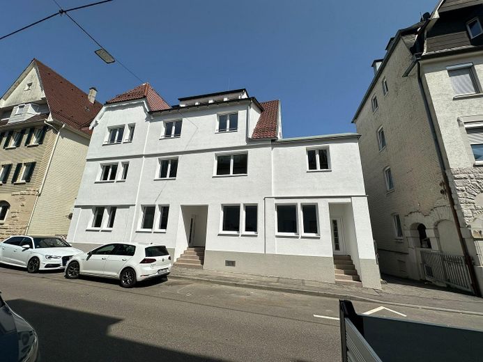 Neu renovierte voll ausgestattetes 1 Zimmerappartement im Stadtkern Degerloch – Hausansicht