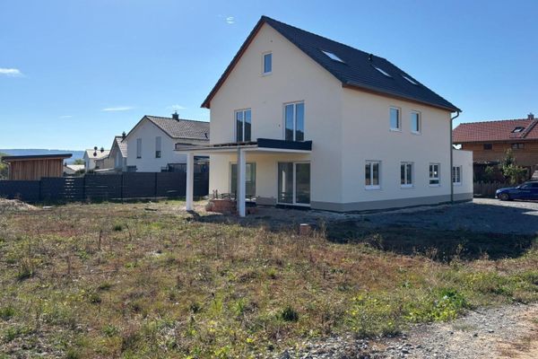 Dachgeschosswohnung mit Klima-Anlage - Naubau