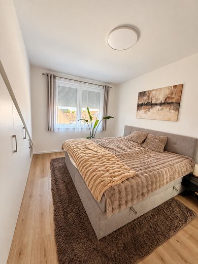 Modern 2-kamerappartement op de bovenste verdieping (A+) met parkeerplaats in de ondergrondse garage – zonder makelaarscourtage – Schlafzimmer