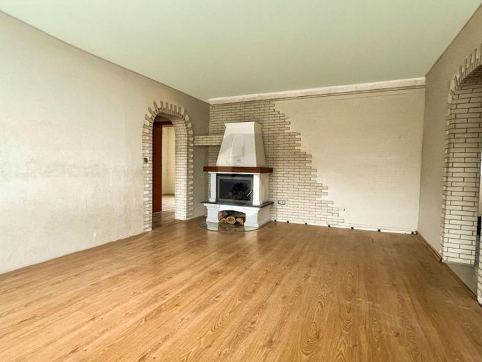 4-ZIMMER-ETW MIT GARAGE IN MARSBERG – फोटो 1