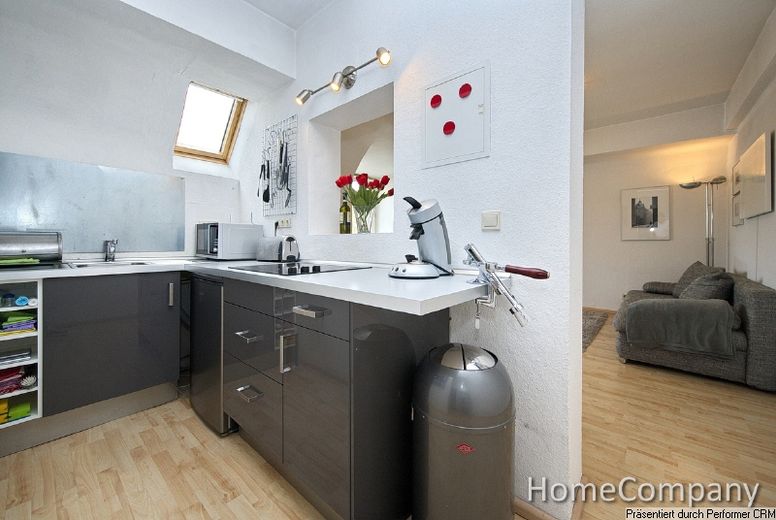 Geräumiges Apartment mit separatem Schlafzimmer in ruhiger Lage von Düsseldorf Grafenberg – e1b7c1c8cef74fffe0be70982fc4cb44c0d6d89d.jpg