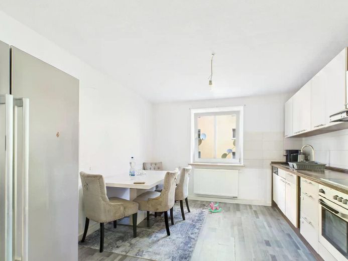 Renovierte 2-Zimmer-Wohnung in Hof: 50 m², modernes Bad, ohne Einbauküche – Foto 6