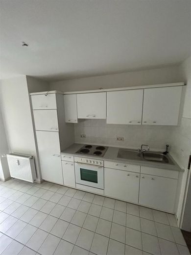 2-Zimmer mit Einbauküche, Balkon, Dusche und Laminat zum Toppreis! – PHOTO-2023-09-18-17-52-22_3