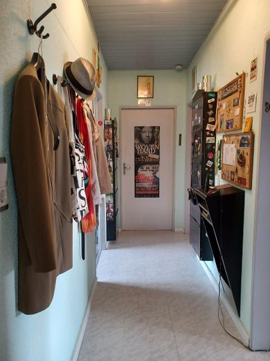 Bright 4-room apartment by Nuremberg City Park – Gang  ca. 5,50 qm
