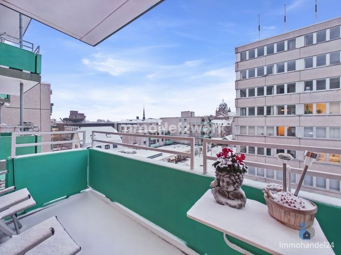 NEU***78 m² große, schicke ETW in TOPLAGE mit Balkon und TG Stellplatz***NEU – Balkon Ausblick