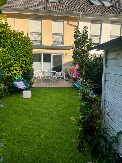 Casa adosada familiar con jardín en ubicación muy solicitada de Pulheim – Garten