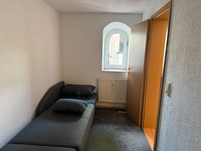 Kleine voll möblierte 2 Raumwohnung mit Einbauküche auf einem Bauernhof in Parstein – Foto 9