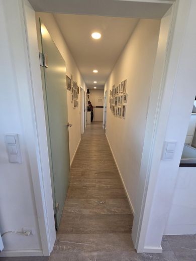 Apartamento ático de alta calidad de 3½ habitaciones, sin comisión y sin intermediario, con posibilidad de ampliación en el desván – Foto 10