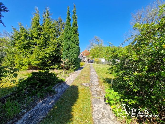 Exklusive Toplage: ca. 1.220m² großes Grundstück mit Bungalow, Garage &amp; Werkstatt-provisionsfrei! – Grundstück Ansicht 4