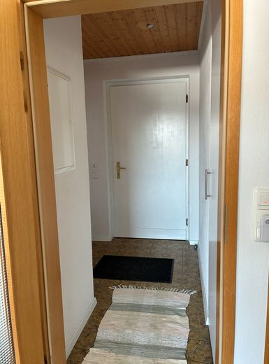 Haus im Grünen mit unverbaubarem Blick über den Frankenwald in ruhiger Lage – Eingang / Windfang EG