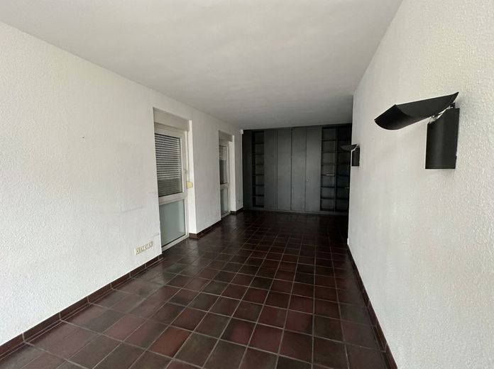 Büro im Herzen von Langenfeld + Archiv, Parkplatz, Konferenzraum – Büro oben