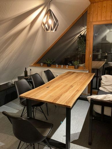 Ruim 3,5-kamerappartement met balkon, tuin en parkeerplaats – Foto 5