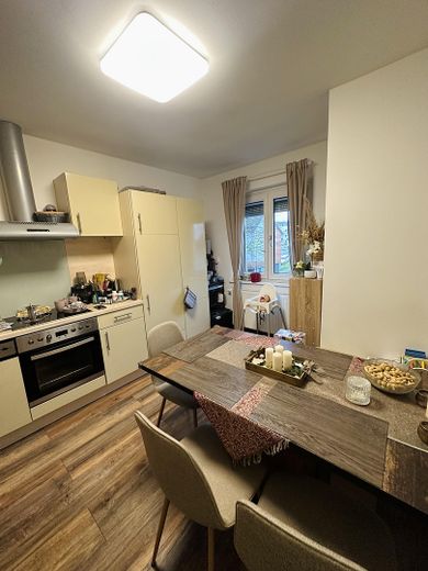 Bayreuth’ta aile dostu konumda bakımlı üç ailelik ev – Photo 8