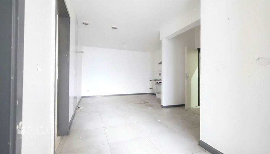 Renditeobjekt Marxloh - MFH mit 912 m² Wfl., sanierungsbedürftig – Essbereich EG - (KI generiert)