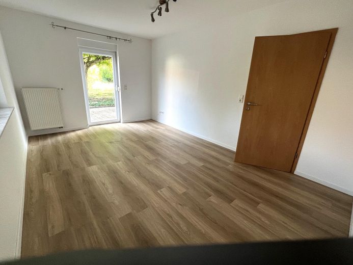 Przestronny dom rodzinny z mieszkaniem dla gości w Reichenbach-Steegen – Einliegerschlafzimmer