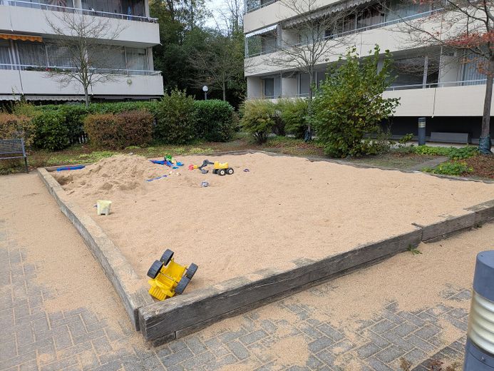 Sandkasten im Innenhof