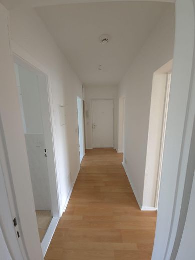 Provisionsfreie 3-Zimmer-Wohnung mit Balkon – bezugsfrei – Foto 2
